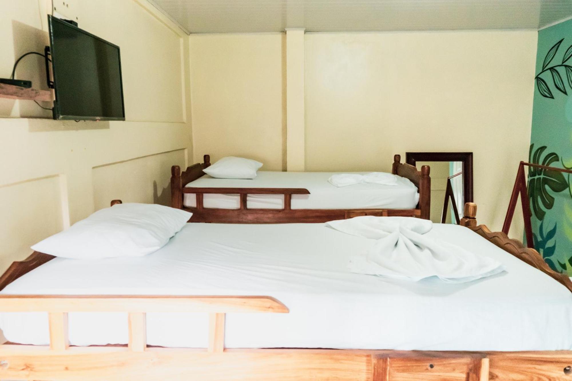 Hostal Eden Moyogalpa Bagian luar foto