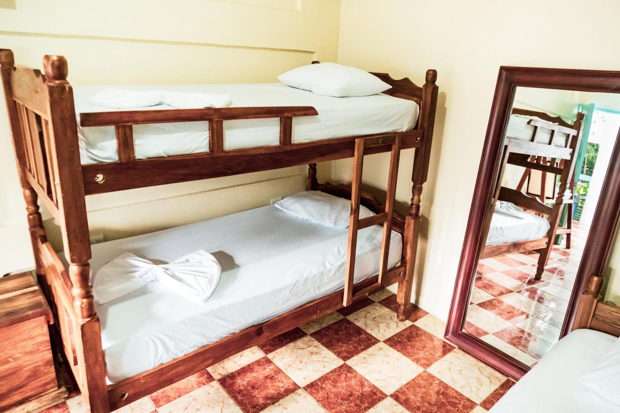 Hostal Eden Moyogalpa Bagian luar foto