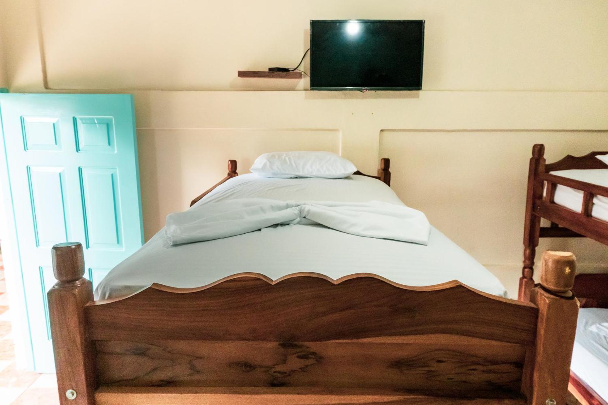 Hostal Eden Moyogalpa Bagian luar foto
