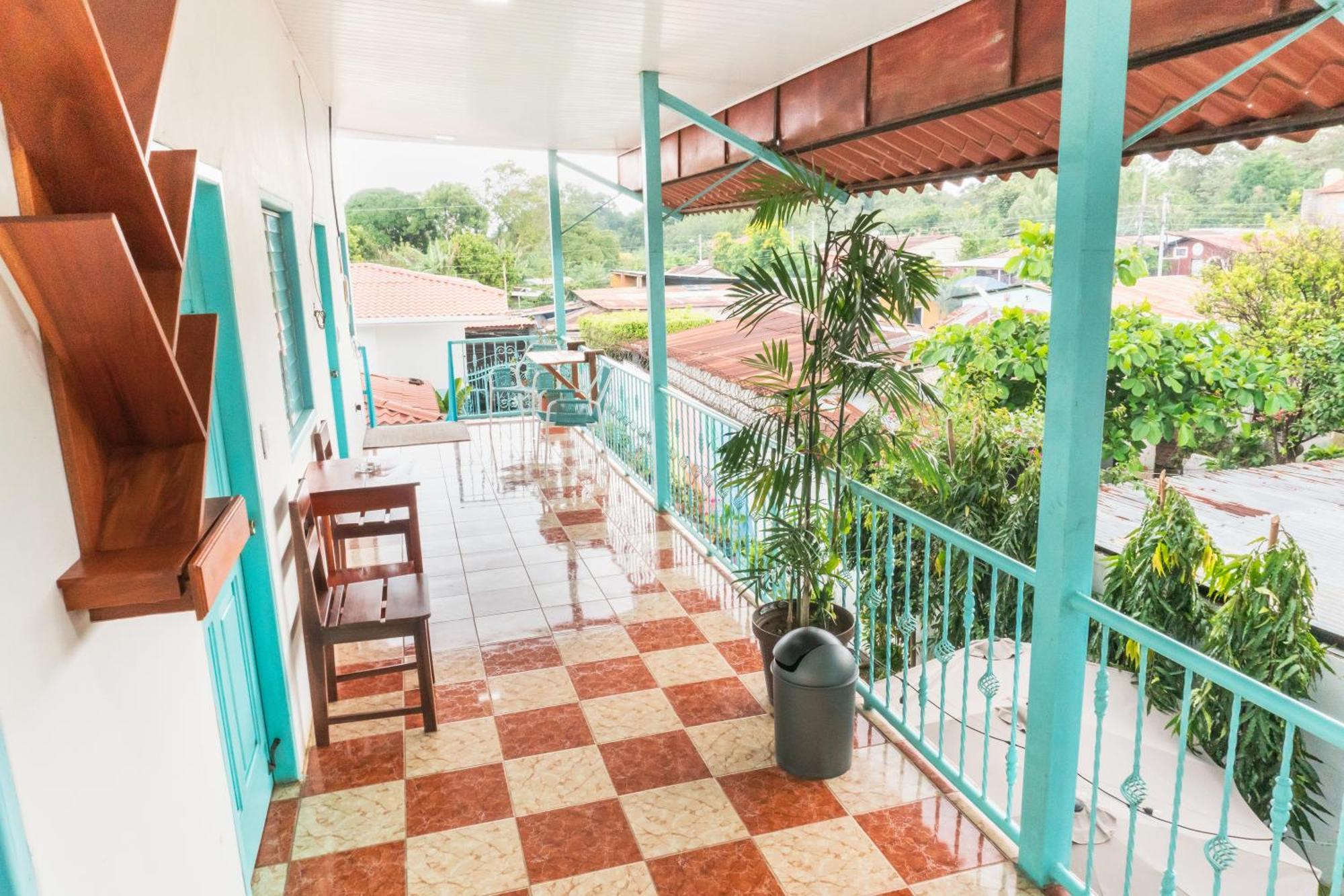 Hostal Eden Moyogalpa Bagian luar foto