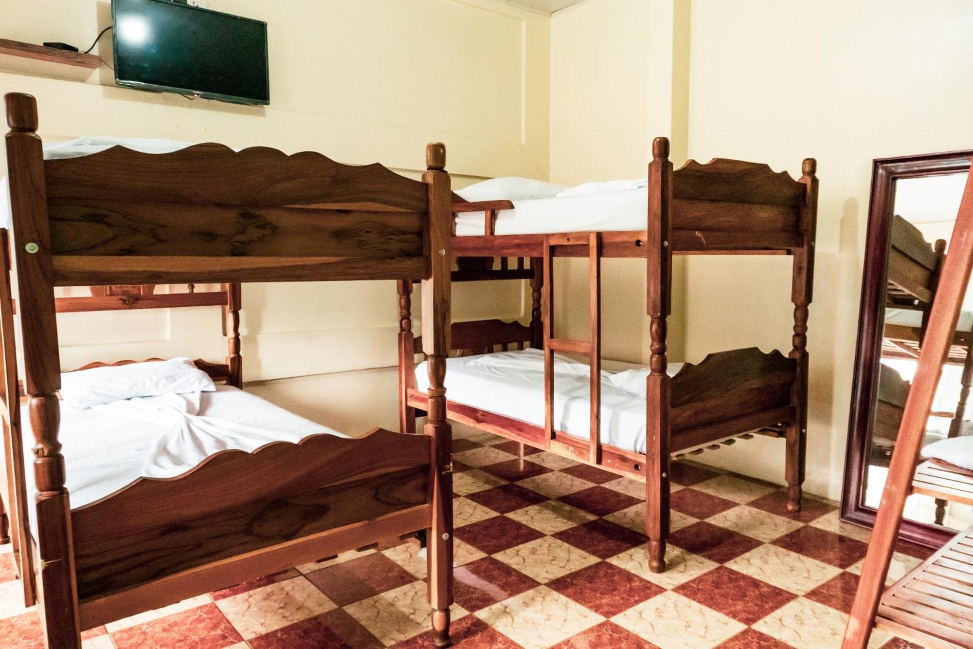Hostal Eden Moyogalpa Bagian luar foto