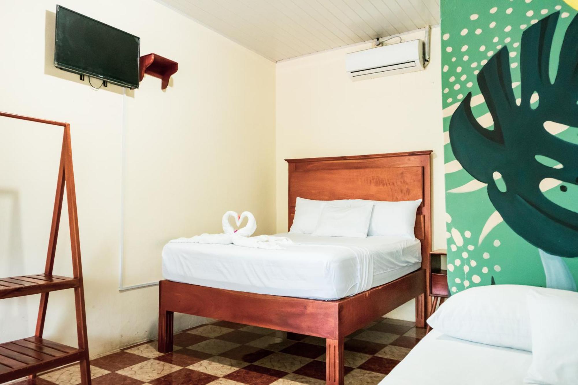 Hostal Eden Moyogalpa Bagian luar foto