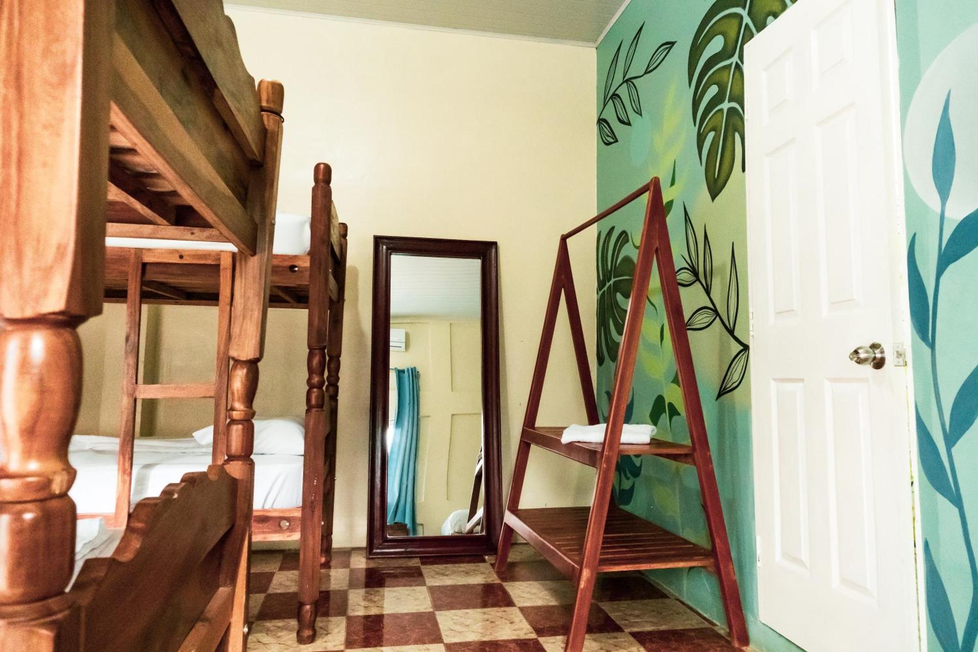 Hostal Eden Moyogalpa Bagian luar foto