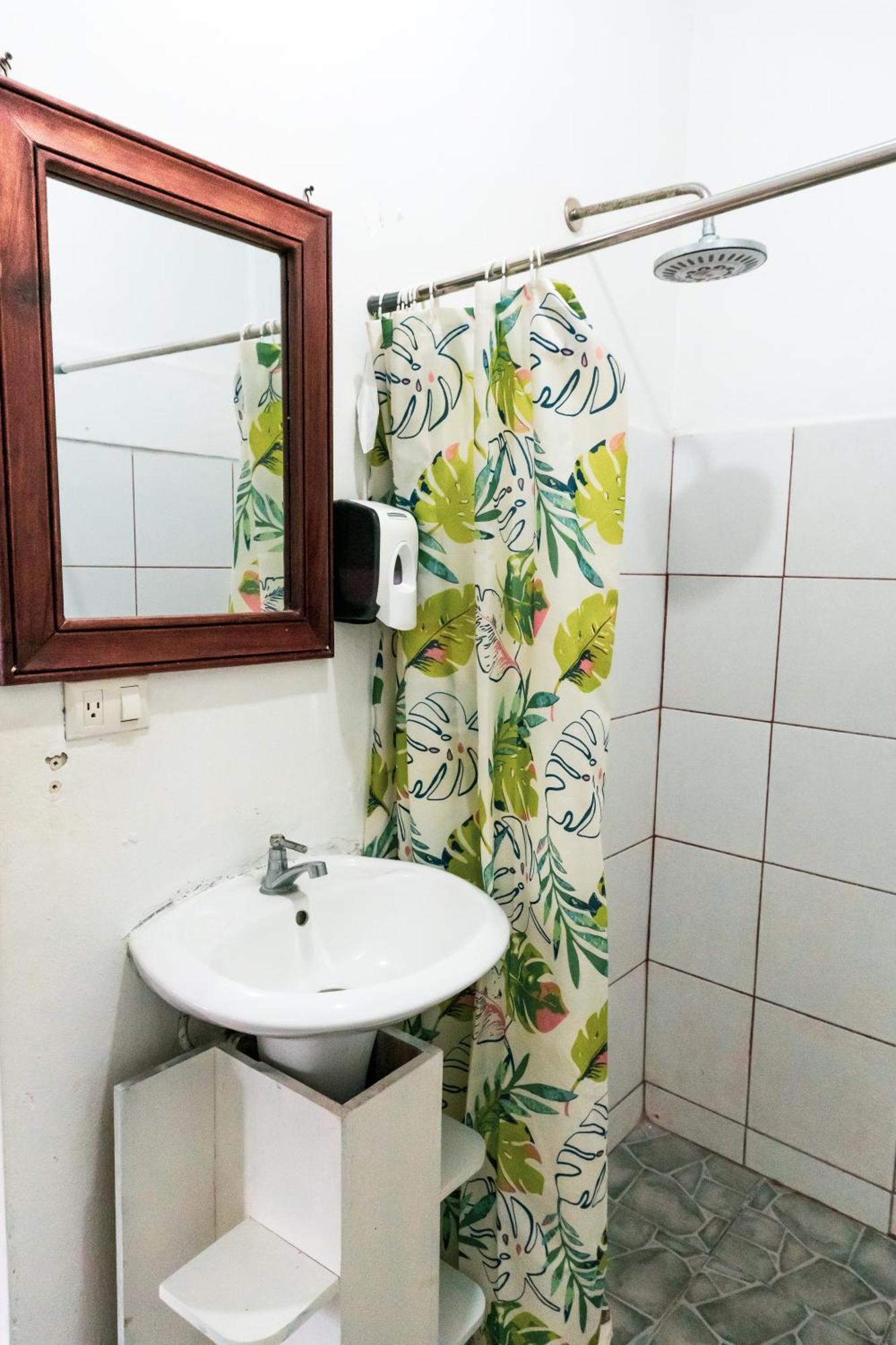 Hostal Eden Moyogalpa Bagian luar foto