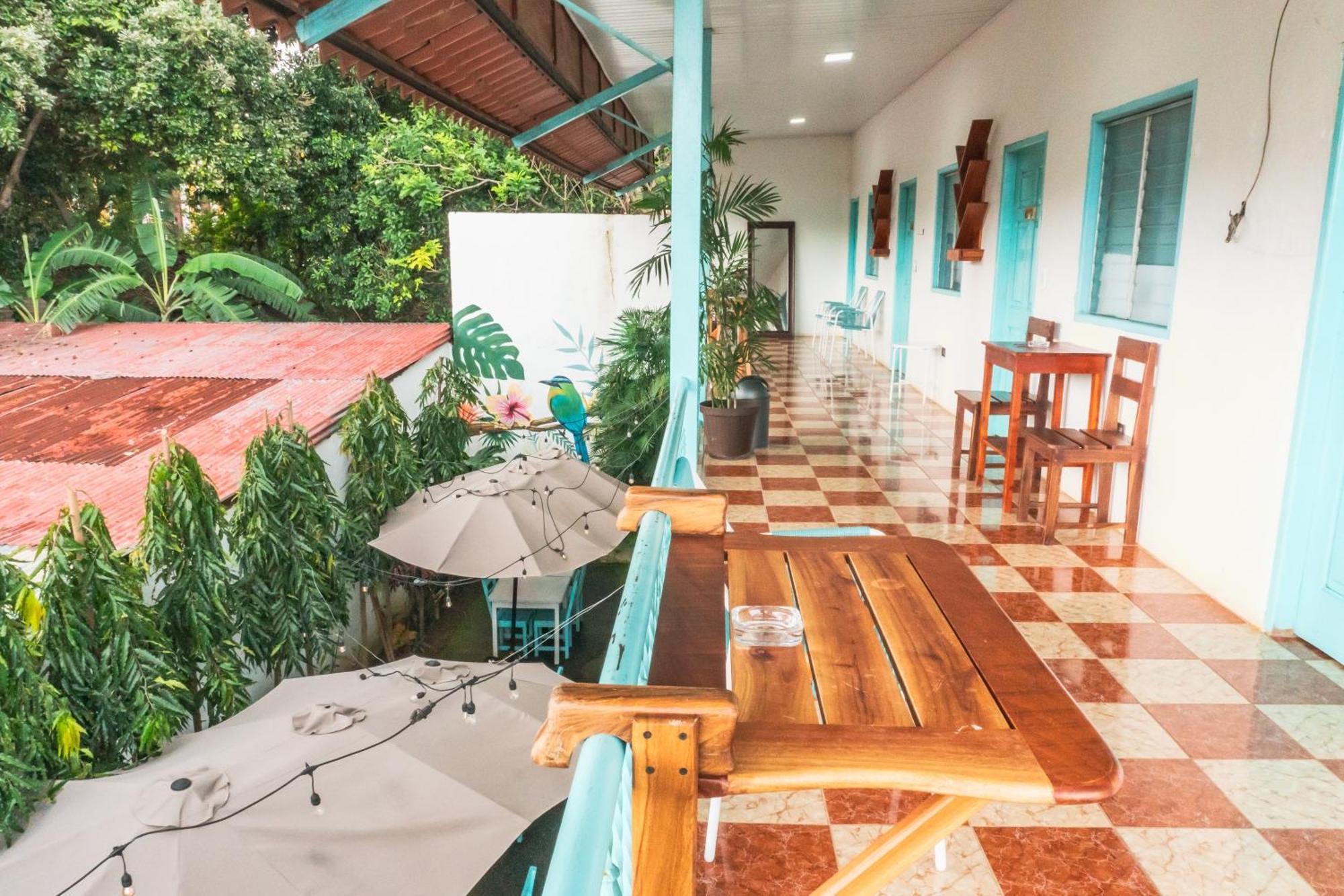 Hostal Eden Moyogalpa Bagian luar foto