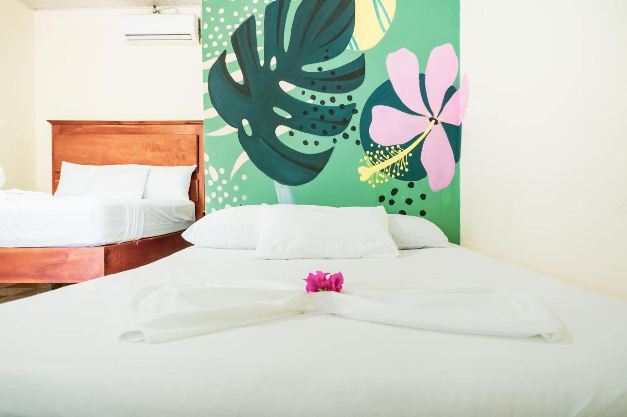 Hostal Eden Moyogalpa Bagian luar foto